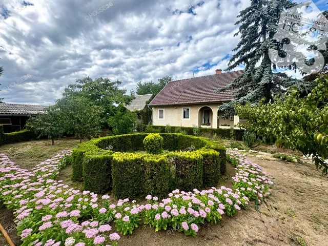 Eladó ház Kecskemét, Úrihegy 92 nm