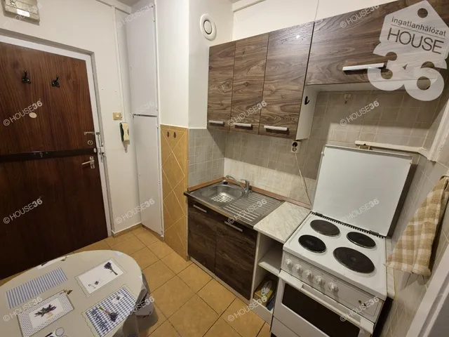 Eladó lakás Kecskemét, Belváros 33 nm