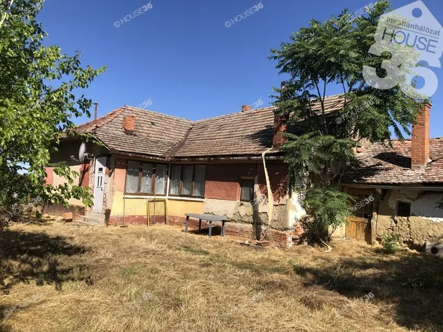 Eladó ház Tiszasas 60 nm