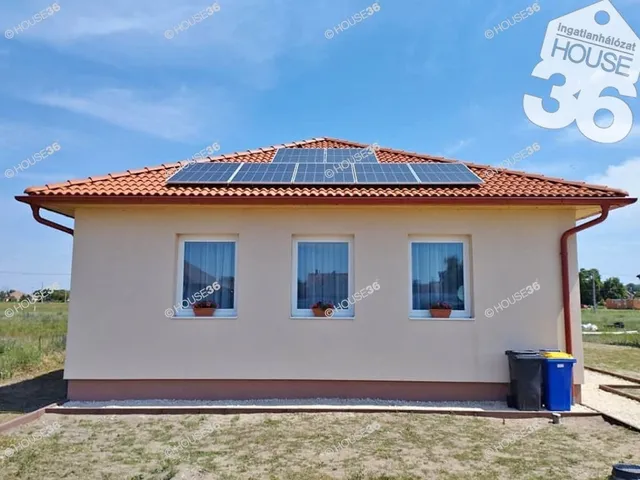 Eladó ház Tiszakécske 101 nm