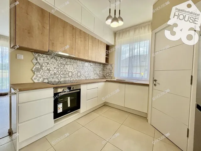 Eladó ház Tiszakécske 101 nm