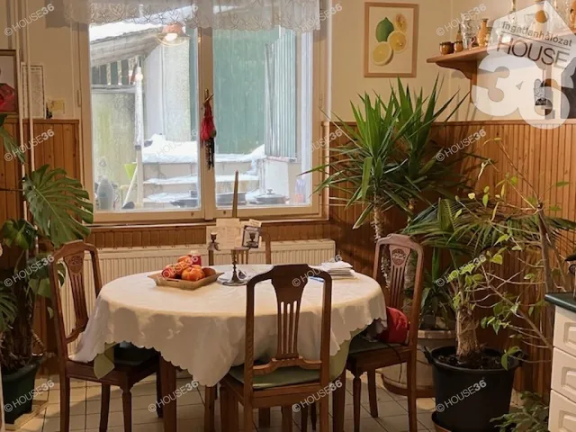 Eladó ház Budapest II. kerület 98 nm