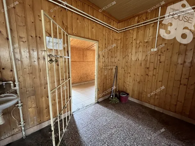 Eladó kereskedelmi és ipari ingatlan Dunaegyháza 210 nm