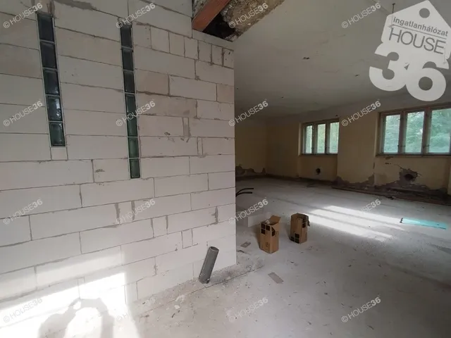 Eladó ház Tiszaalpár 170 nm