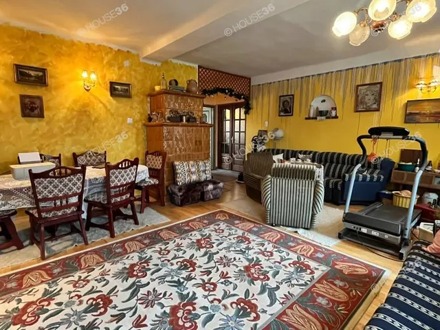 Eladó ház Városföld 135 nm