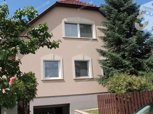 Kiadó ház Kecskemét 160 nm