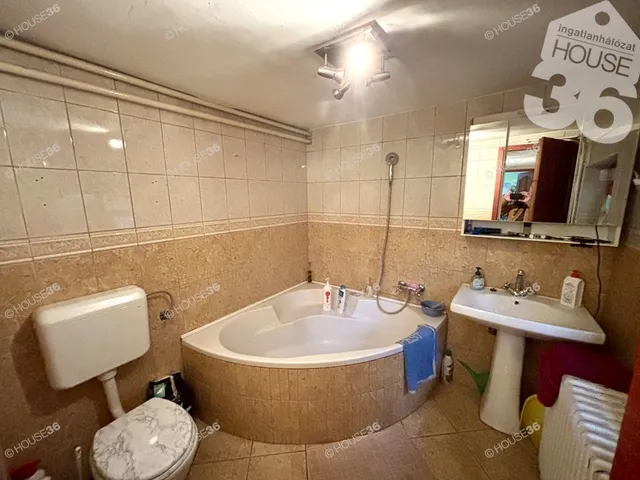 Eladó mezőgazdasági ingatlan Pálmonostora 106 nm