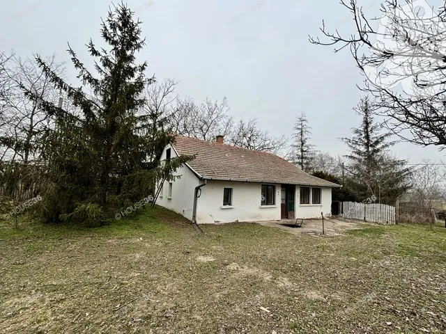 Eladó mezőgazdasági ingatlan Kiskunfélegyháza 70 nm