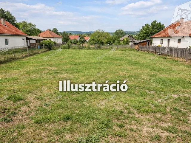 Eladó telek Gerjen 667 nm