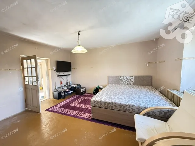 Eladó ház Tiszaalpár 72 nm