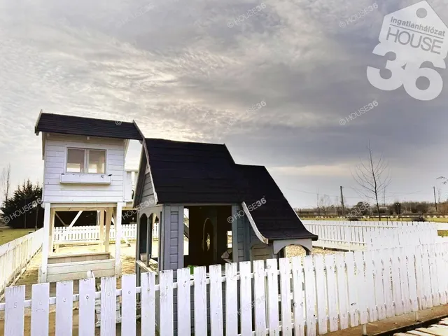 Eladó ház Kecskemét, Katonatelep 440 nm