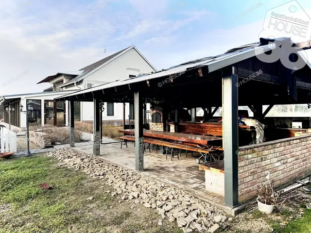 Eladó ház Kecskemét, Katonatelep 440 nm