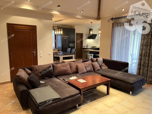 Eladó ház Kecskemét, Kadafalva 172 nm