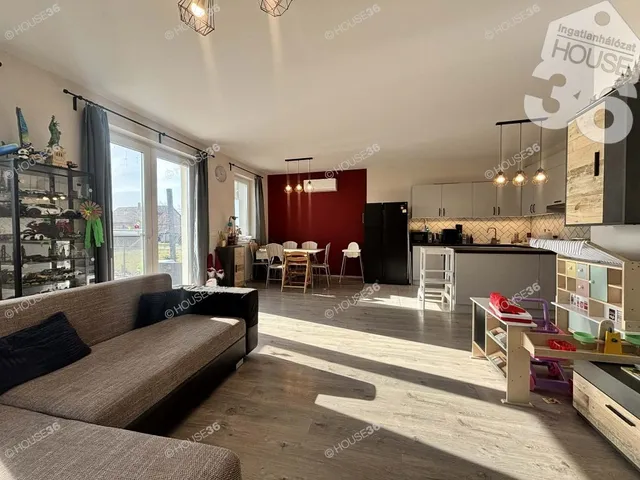 Eladó ház Helvécia 92 nm