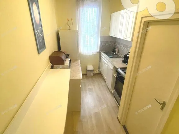 Eladó lakás Kecskemét, Hunyadiváros 52 nm