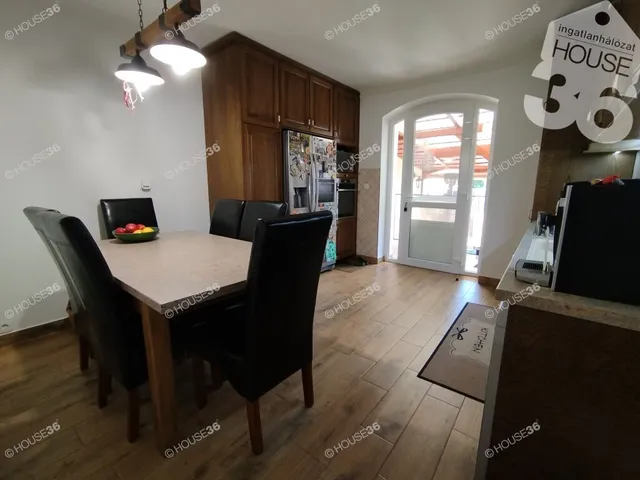 Eladó ház Kerekegyháza 180 nm