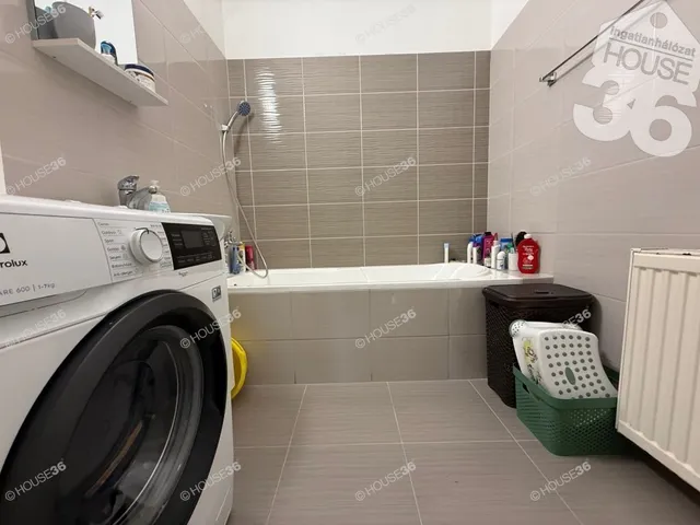 Eladó lakás Kecskemét, Műkertváros 61 nm