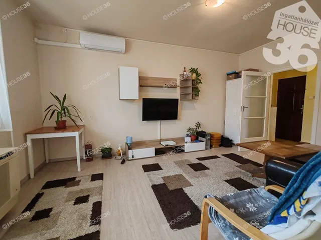 Eladó lakás Kecskemét, Hunyadiváros 52 nm