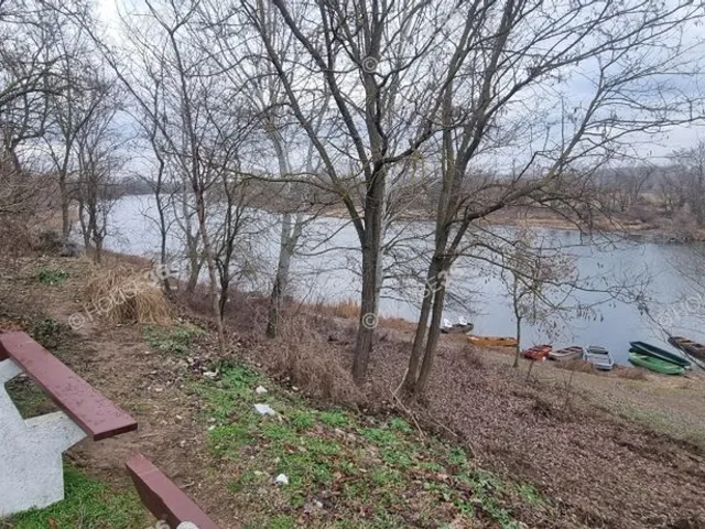 Eladó ház Tiszaalpár 133 nm