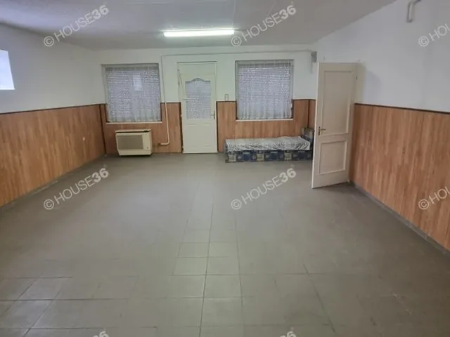 Eladó ház Tiszaalpár 133 nm