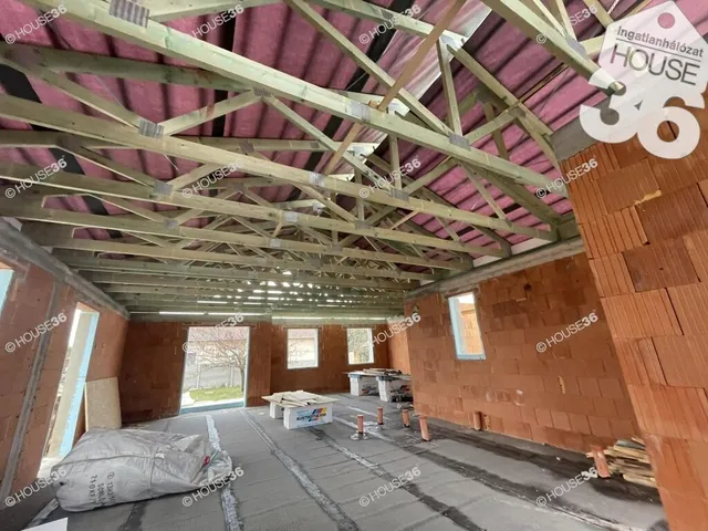 Eladó ház Kunszállás 90 nm