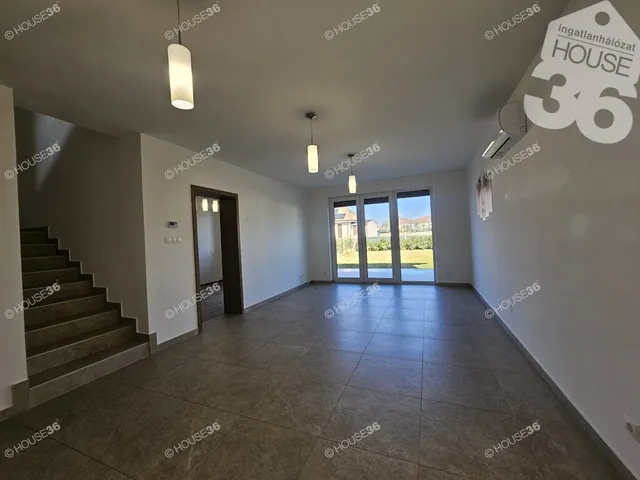 Kiadó lakás Kecskemét 112 nm