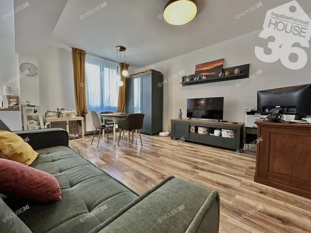 Eladó lakás Kecskemét, Hunyadiváros 58 nm