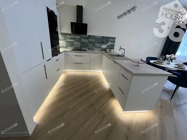 Eladó lakás Kecskemét, Belváros 91 nm