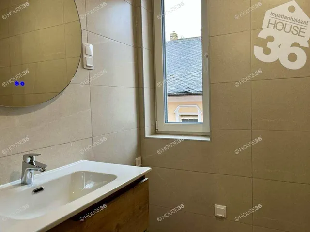 Eladó lakás Kecskemét, Belváros 76 nm