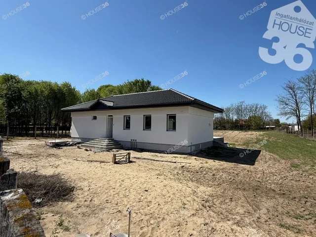 Eladó ház Kecskemét, Úrihegy 126 nm