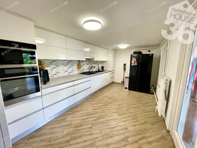 Eladó ház Kecskemét, Katonatelep 140 nm