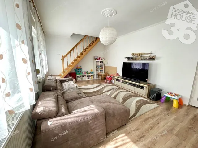 Eladó ház Kecskemét, Katonatelep 140 nm