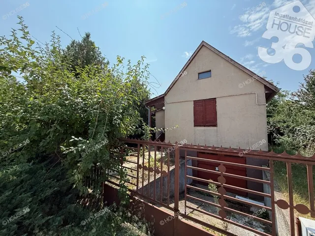 Eladó ház Kecskemét, Rendőrfalu 40 nm