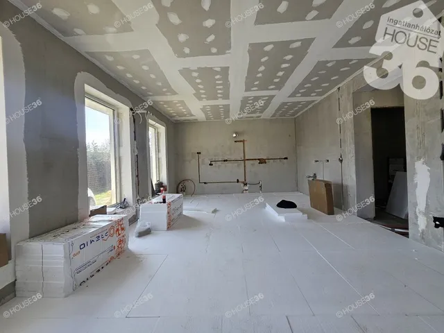 Eladó ház Kecskemét, Hunyadiváros 95 nm