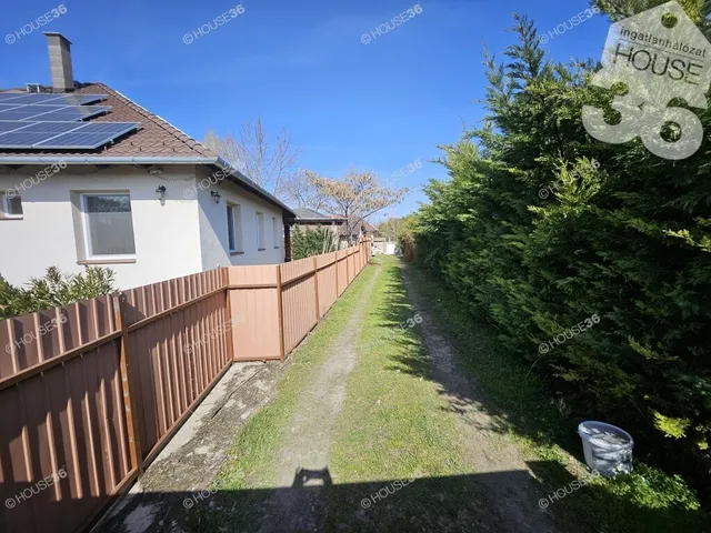 Eladó ház Kecskemét, Hunyadiváros 95 nm