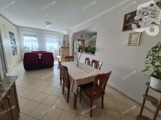 Eladó ház Kecskemét, Felsőszéktó 98 nm