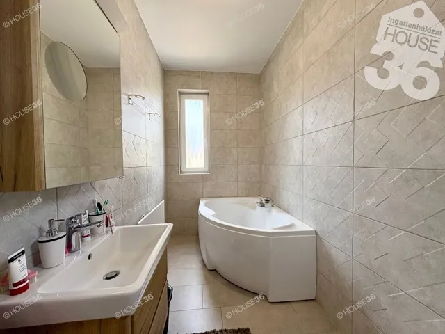 Eladó ház Kecskemét 120 nm