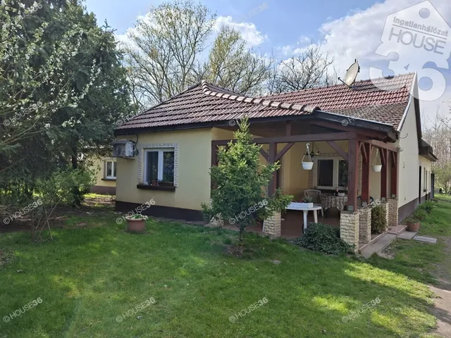 Eladó ház Petőfiszállás 95 nm