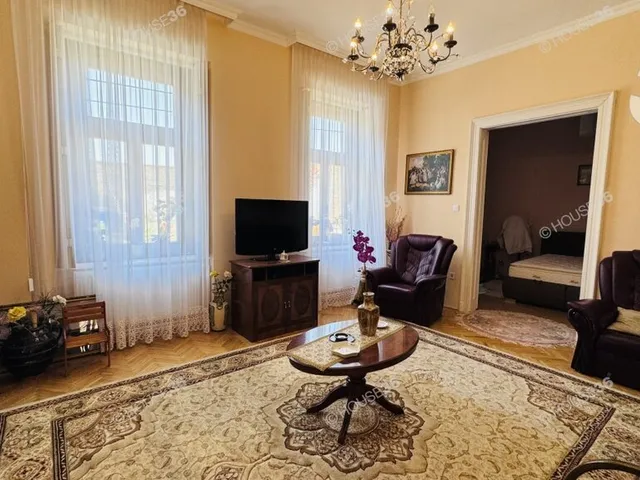 Eladó ház Kecskemét, Belváros 360 nm