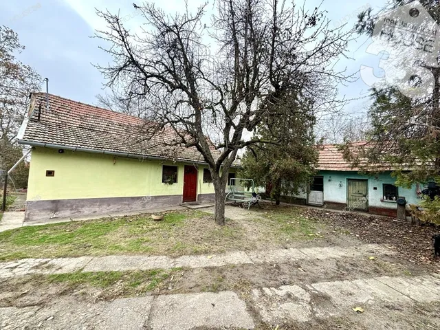 Eladó mezőgazdasági ingatlan Pálmonostora 106 nm