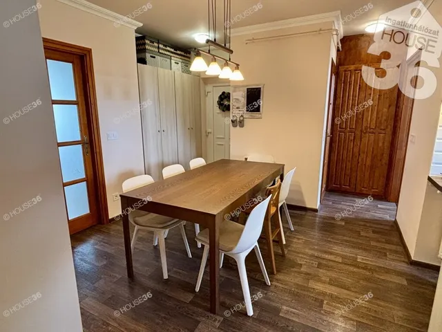 Eladó lakás Kecskemét 105 nm