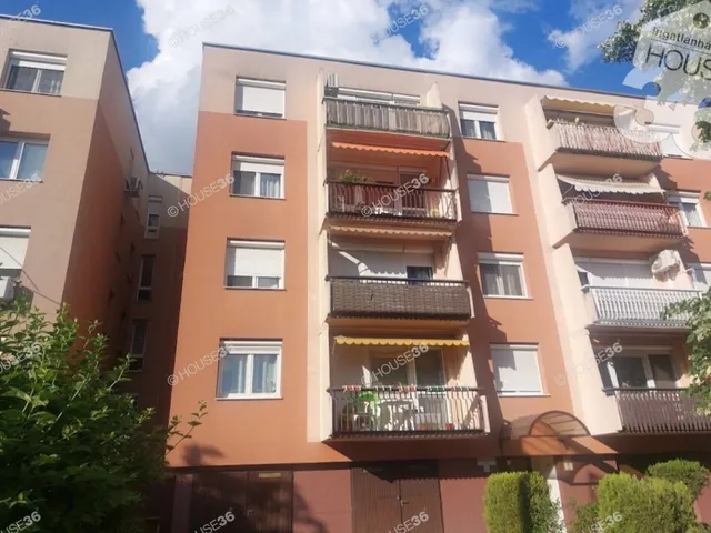 Eladó lakás Kecskemét 64 nm