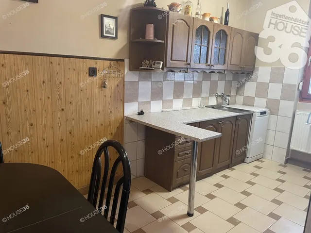 Eladó lakás Solt 114 nm