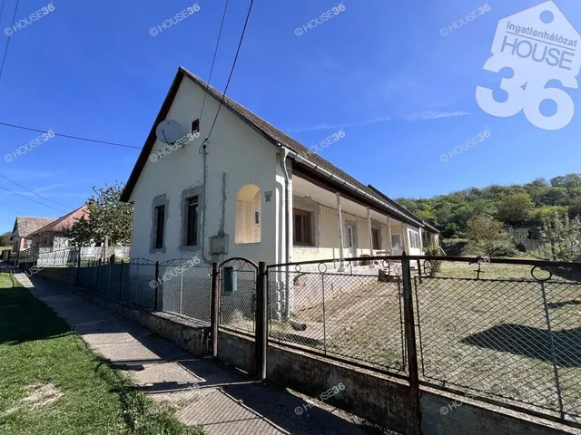 Eladó ház Tevel 88 nm