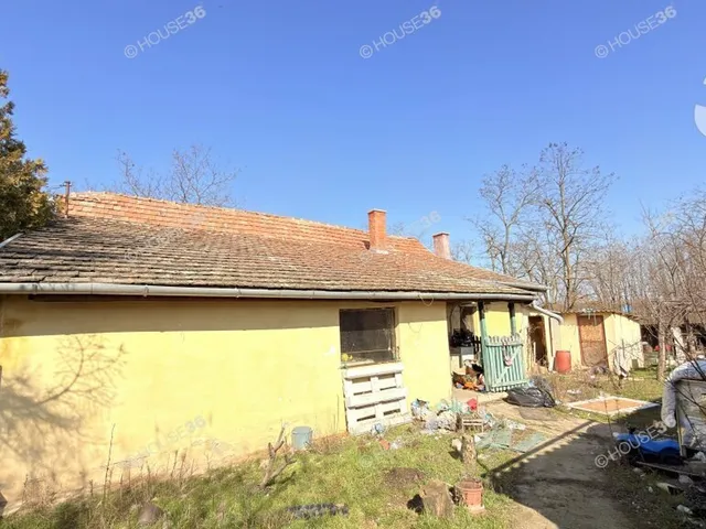Eladó mezőgazdasági ingatlan Kunszállás 80 nm