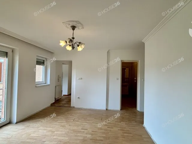 Eladó lakás Kiskunfélegyháza 79 nm
