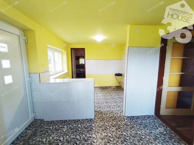 Eladó ház Tiszaalpár 46 nm