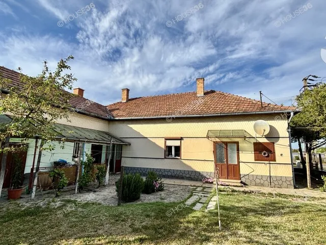 Eladó ház Jászszentlászló 108 nm