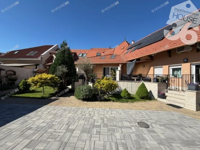 Eladó lakás Kecskemét, Petőfiváros 178 nm