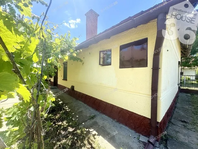 Eladó ház Tiszaug 80 nm